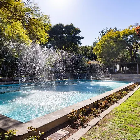 Home2book Stylish & Luminous Cruz Center *