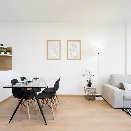 Home2book Stylish & Luminous Cruz Center Апартаменты *