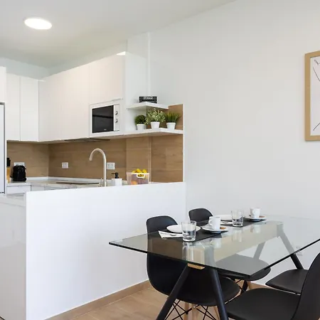 Home2book Stylish & Luminous Cruz Center Апартаменты