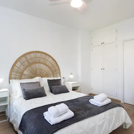 Home2book Stylish & Luminous Cruz Center Апартаменты